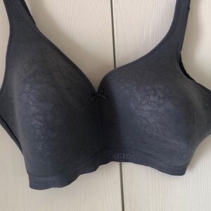 Woman’s Cacique grayish blue lightly lined no wire bra